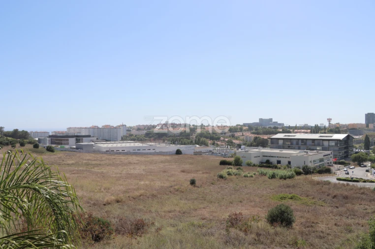 Moradia T4 para Venda em Oeiras e São Julião da Barra, Paço de Arcos e Caxias Foto 15
