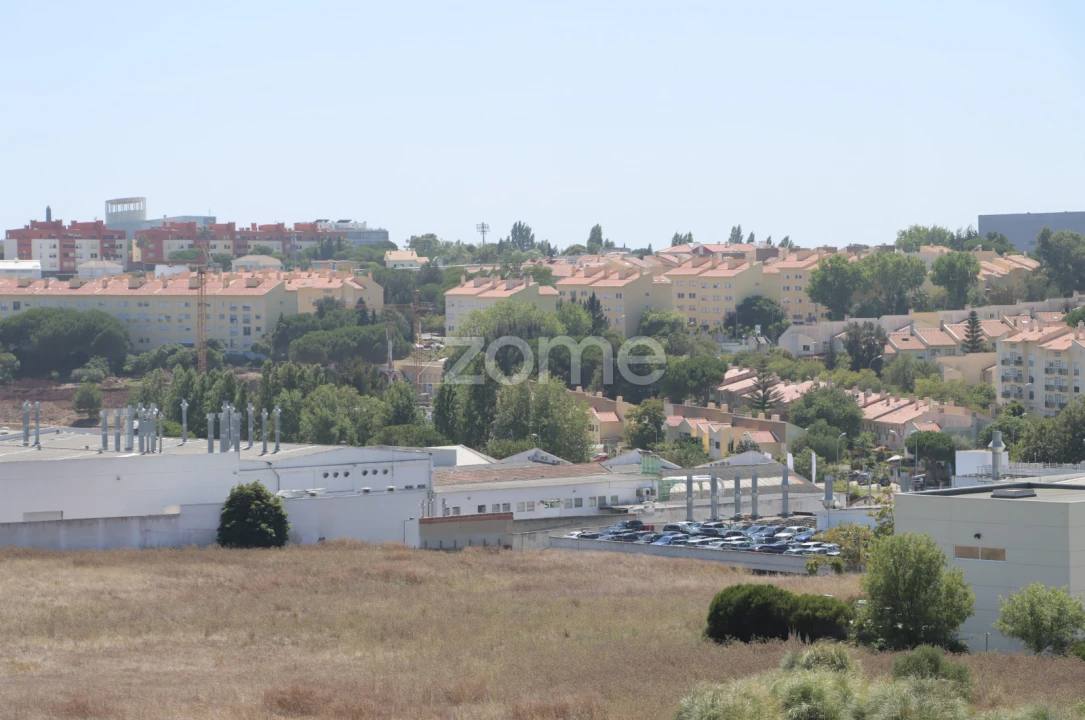 Moradia T4 para Venda em Oeiras e São Julião da Barra, Paço de Arcos e Caxias Foto 7