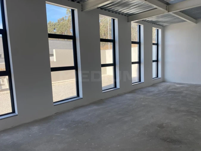 Armazém para Venda em Fradelos Foto 3