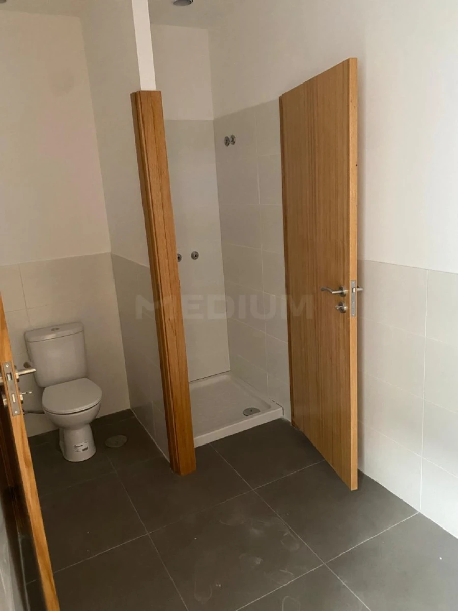 Armazém para Venda em Fradelos Foto 11