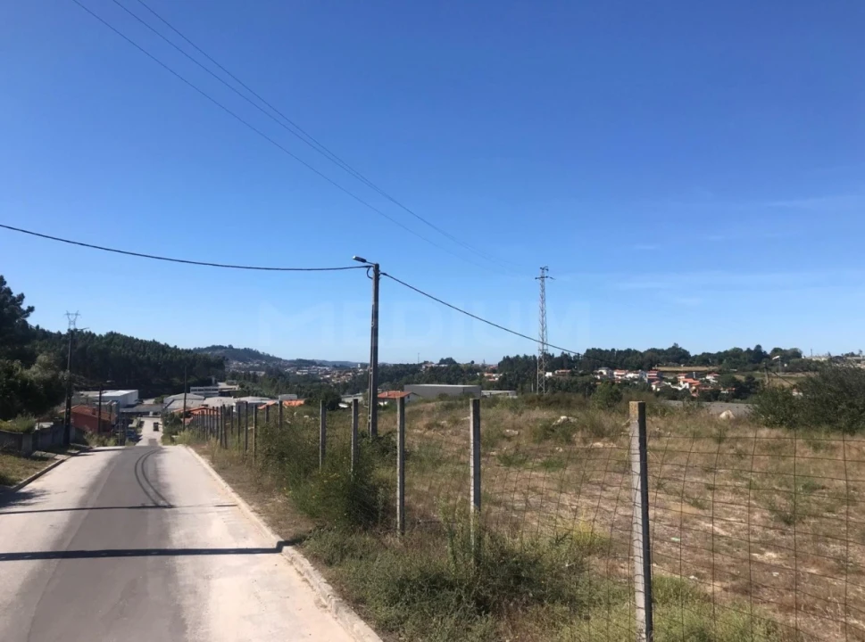 Terreno para Venda em Vila das Aves Foto 1