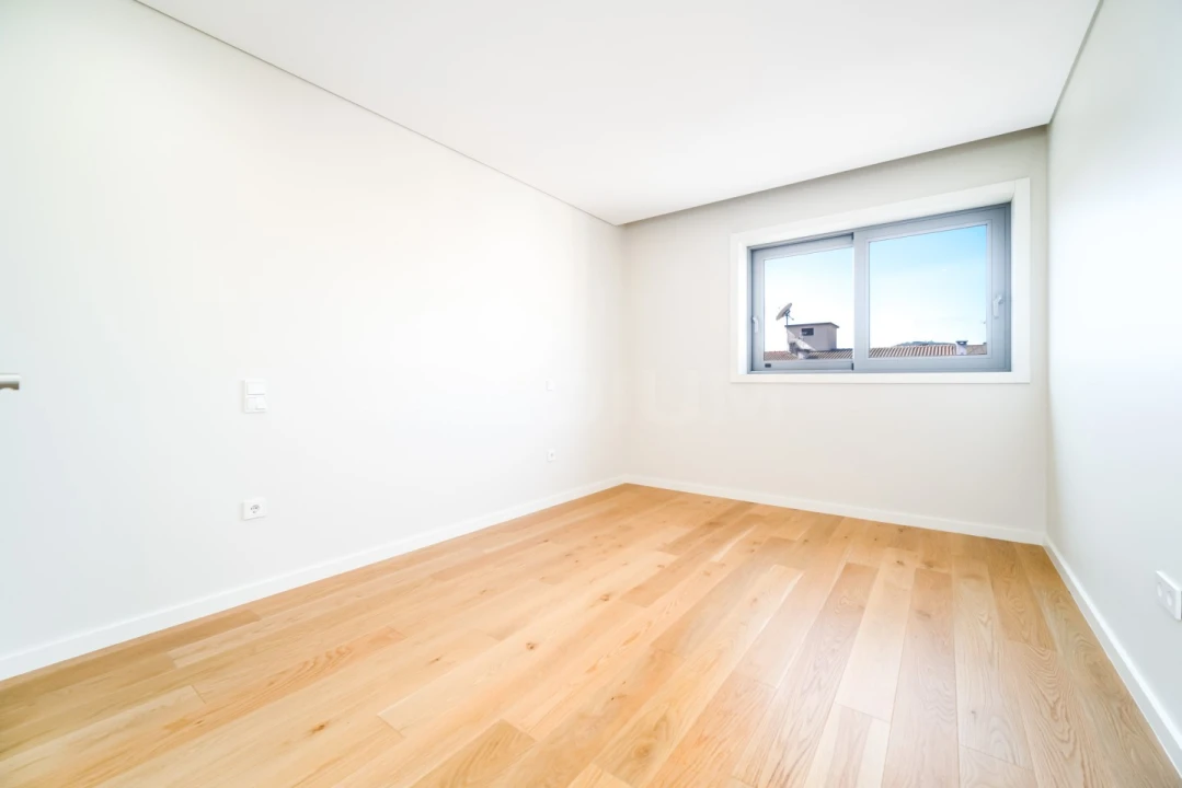Apartamento T4 para Venda em Antas e Abade de Vermoim Foto 10