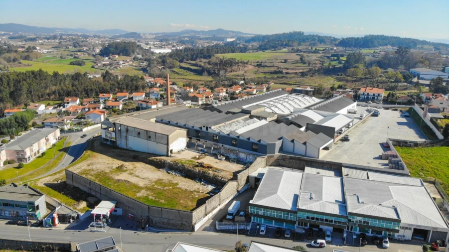 Armazém para Venda em Avidos e Lagoa Foto 9