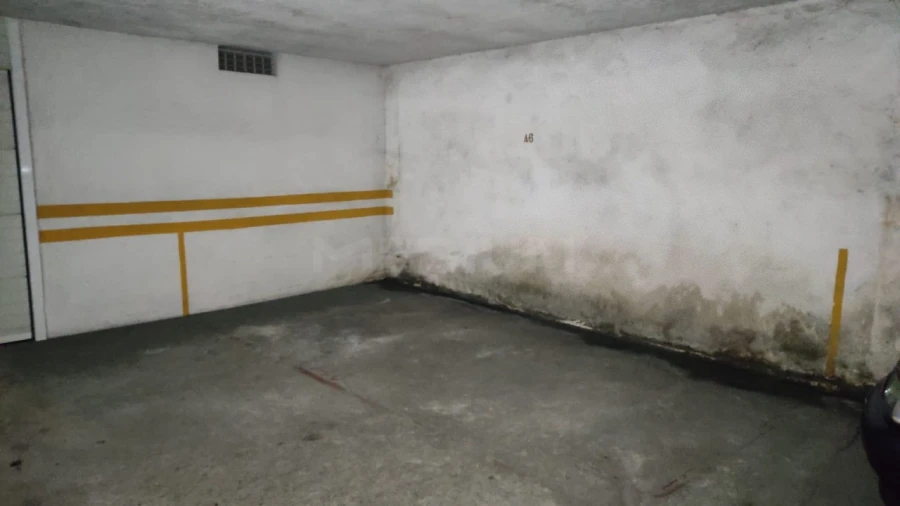 Garagem para Venda em Aver-O-Mar, Amorim e Terroso Foto 2