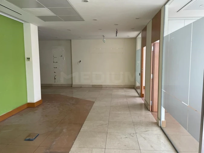 Loja para Venda em Delães Foto 3