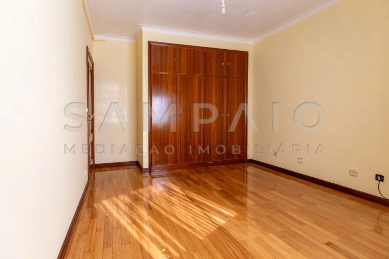 Moradia T2 para Venda em Campanhã Foto 15