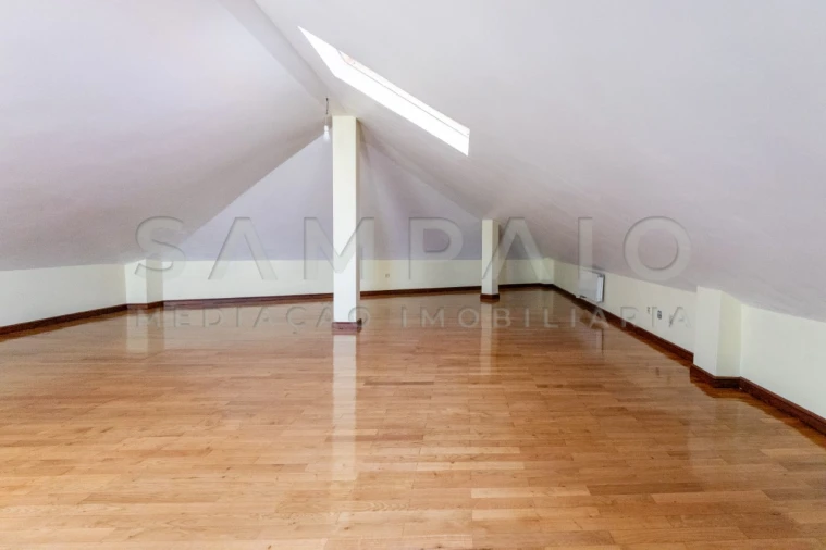 Moradia T2 para Venda em Campanhã Foto 18