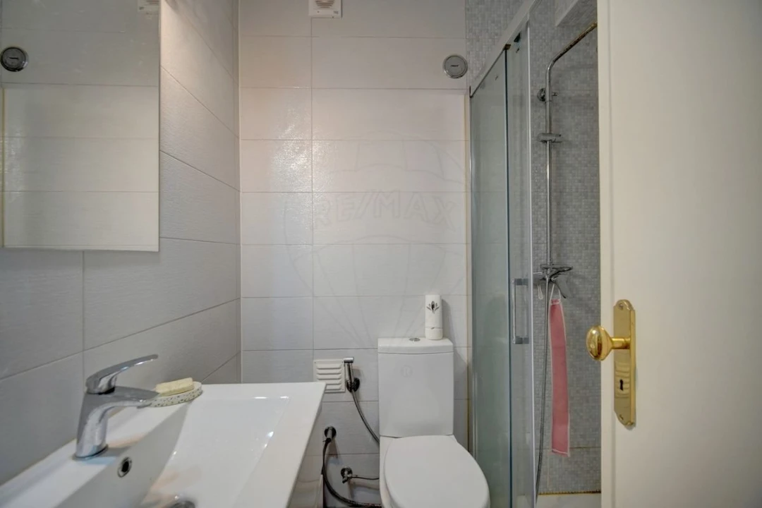 Apartamento T2 para Venda em Alcantara Foto 3