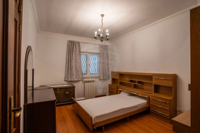 Moradia T6 para Venda em Vau Foto 32