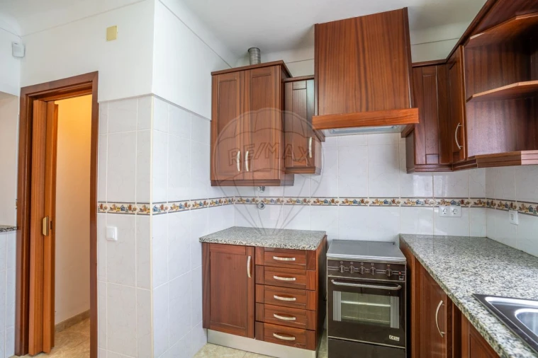 Moradia T6 para Venda em Vau Foto 35