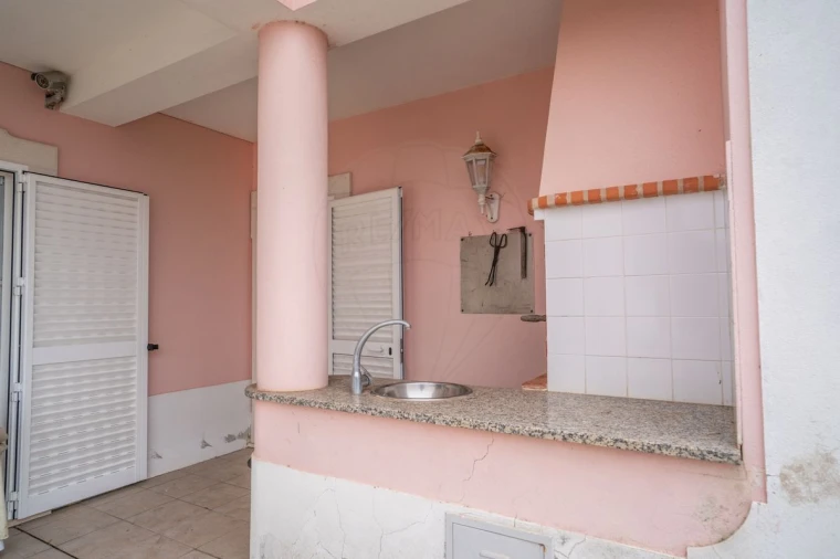 Moradia T6 para Venda em Vau Foto 42