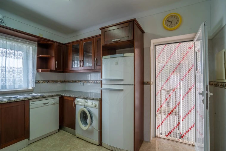 Moradia T6 para Venda em Vau Foto 38