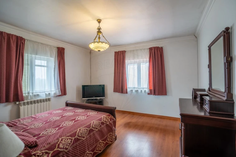 Moradia T6 para Venda em Vau Foto 21