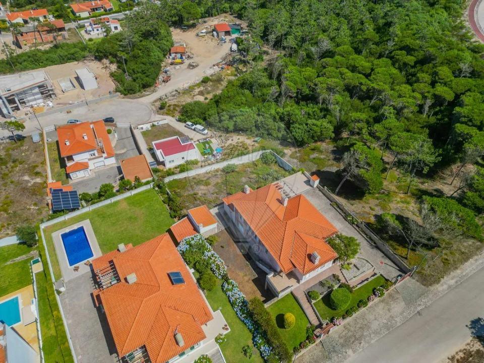 Moradia T6 para Venda em Vau Foto 11