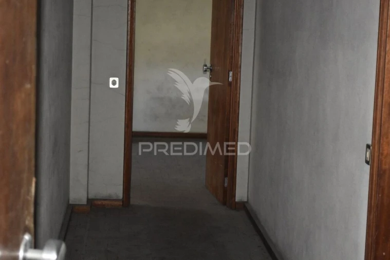 Prédio para Venda em São João da Madeira Foto 18