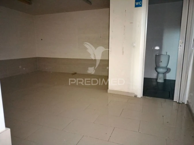 Loja para Venda em Torres Novas (Santa Maria, Salvador e Santiago) Foto 14