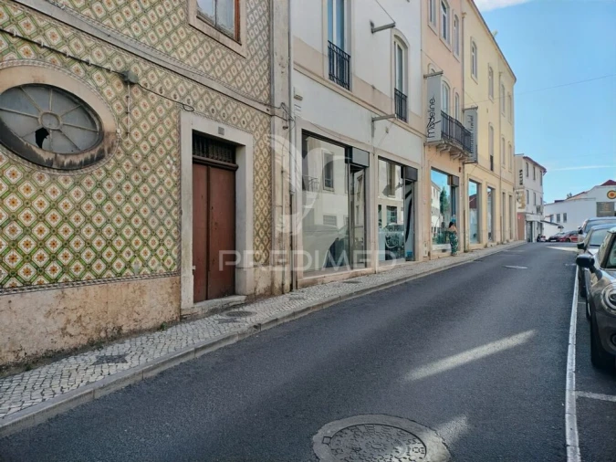 Loja para Venda em Torres Novas (Santa Maria, Salvador e Santiago) Foto 3