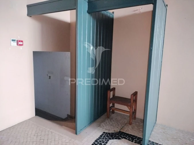 Loja para Venda em Torres Novas (Santa Maria, Salvador e Santiago) Foto 13