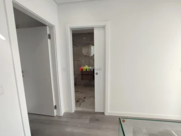 Moradia T4 para Venda em Corroios