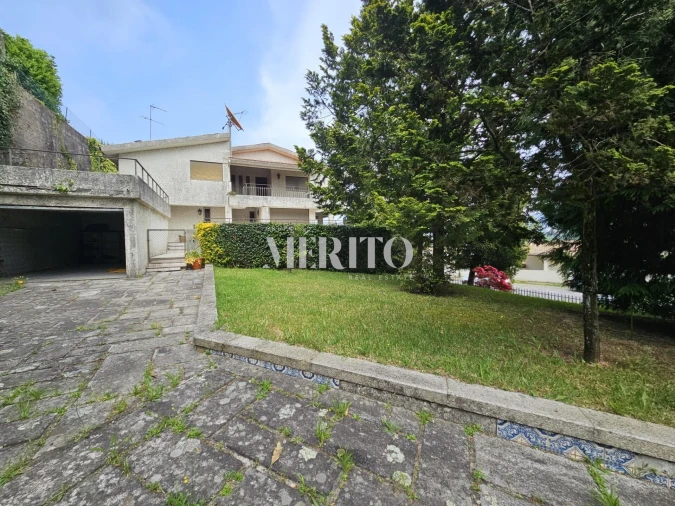 Moradia T4 para Venda em Selho (São Jorge) Foto 17