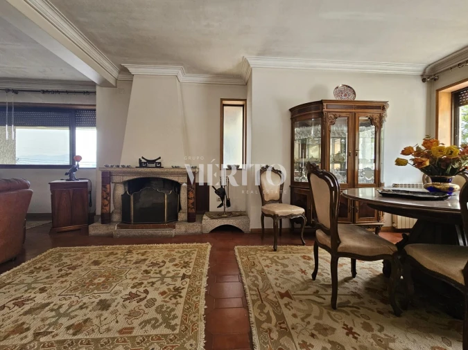 Moradia T4 para Venda em Selho (São Jorge) Foto 18