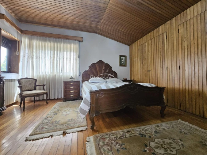 Moradia T4 para Venda em Selho (São Jorge) Foto 11