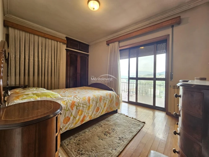 Moradia T4 para Venda em Selho (São Jorge) Foto 14