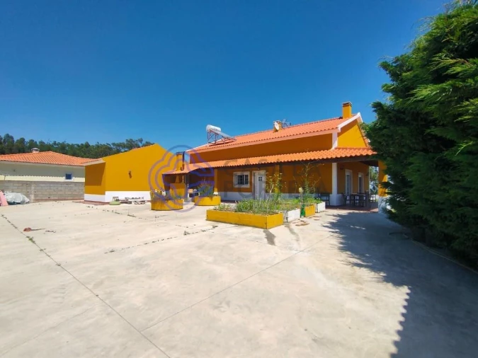 Moradia T2 para Venda em Carvalhal Foto 11