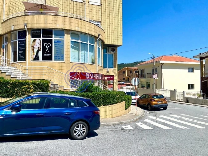 Loja para Venda em Fânzeres e São Pedro da Cova Foto 10