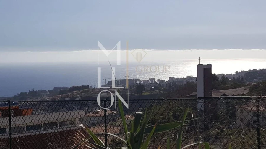 Terreno para Venda em Funchal (São Pedro)
