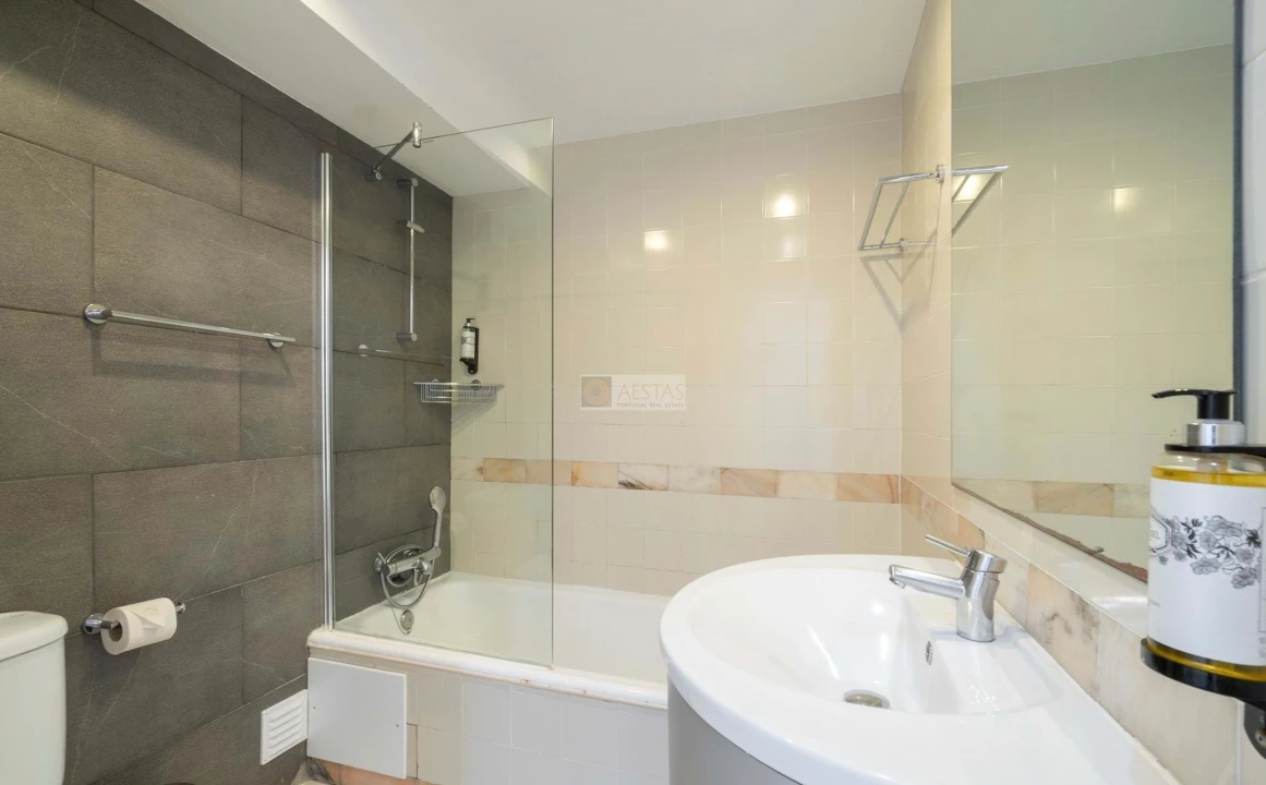 Apartamento para Venda em Alvor Foto 9