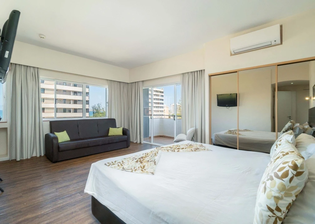 Apartamento para Venda em Alvor Foto 2