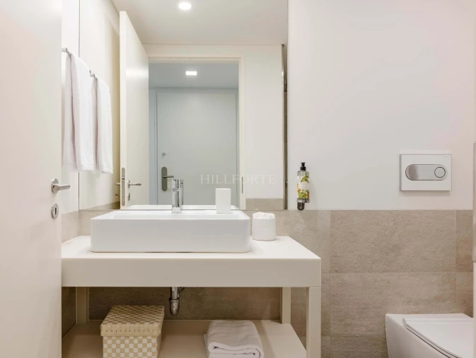 Apartamento T1 para Venda em Santa Marinha Foto 17