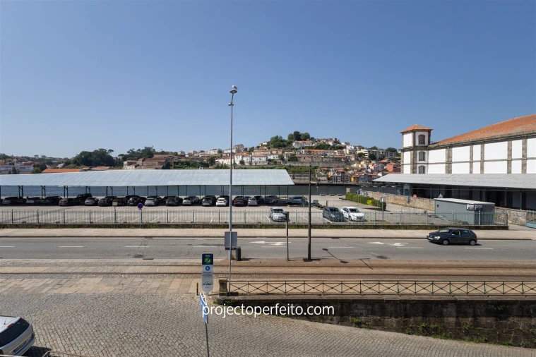 Prédio para Venda em Cedofeita, Santo Ildefonso, Sé, Miragaia, São Nicolau e Vitória Foto 3