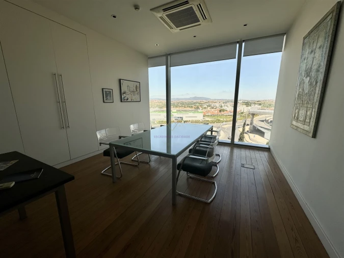 Escritório para Venda em Oeiras e São Julião da Barra, Paço de Arcos e Caxias Foto 17