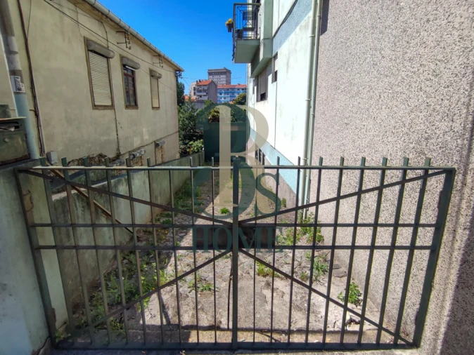 Garagem para Arrendamento em Mafamude e Vilar do Paraíso