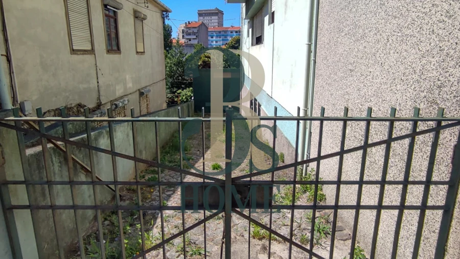Garagem para Arrendamento em Mafamude e Vilar do Paraíso