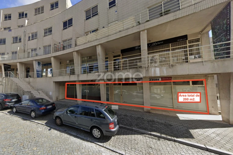 Negócio para Venda em Gulpilhares e Valadares Foto 2