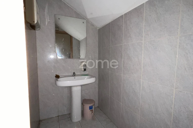 Negócio para Venda em Gulpilhares e Valadares Foto 12