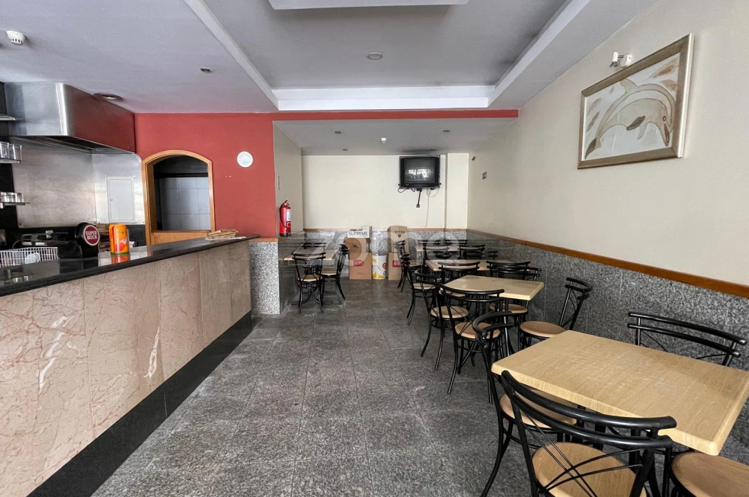 Negócio para Venda em Gulpilhares e Valadares Foto 8