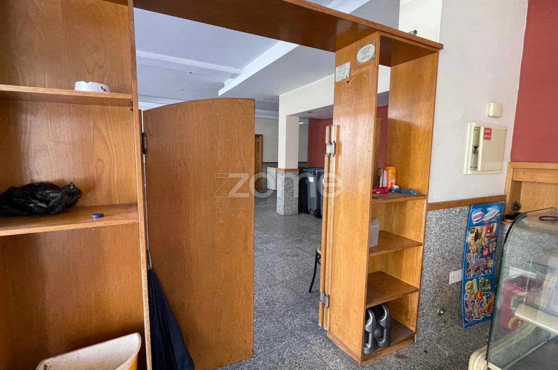 Negócio para Venda em Gulpilhares e Valadares Foto 20