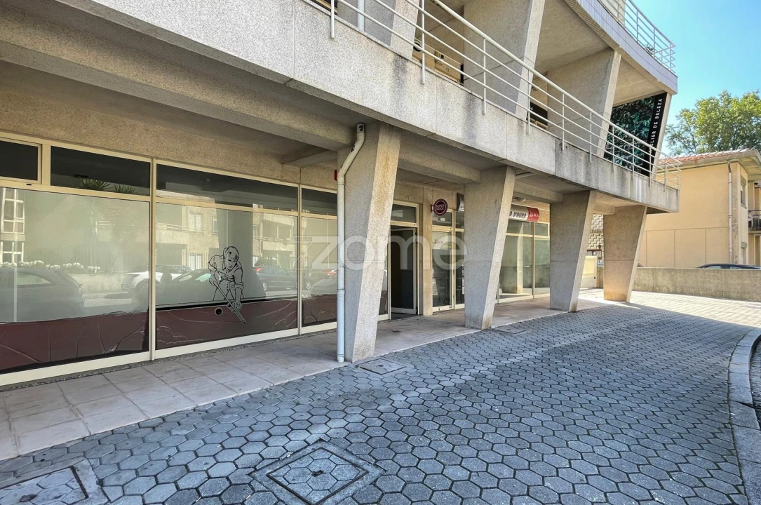 Negócio para Venda em Gulpilhares e Valadares Foto 33