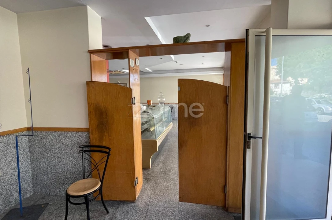 Negócio para Venda em Gulpilhares e Valadares Foto 35