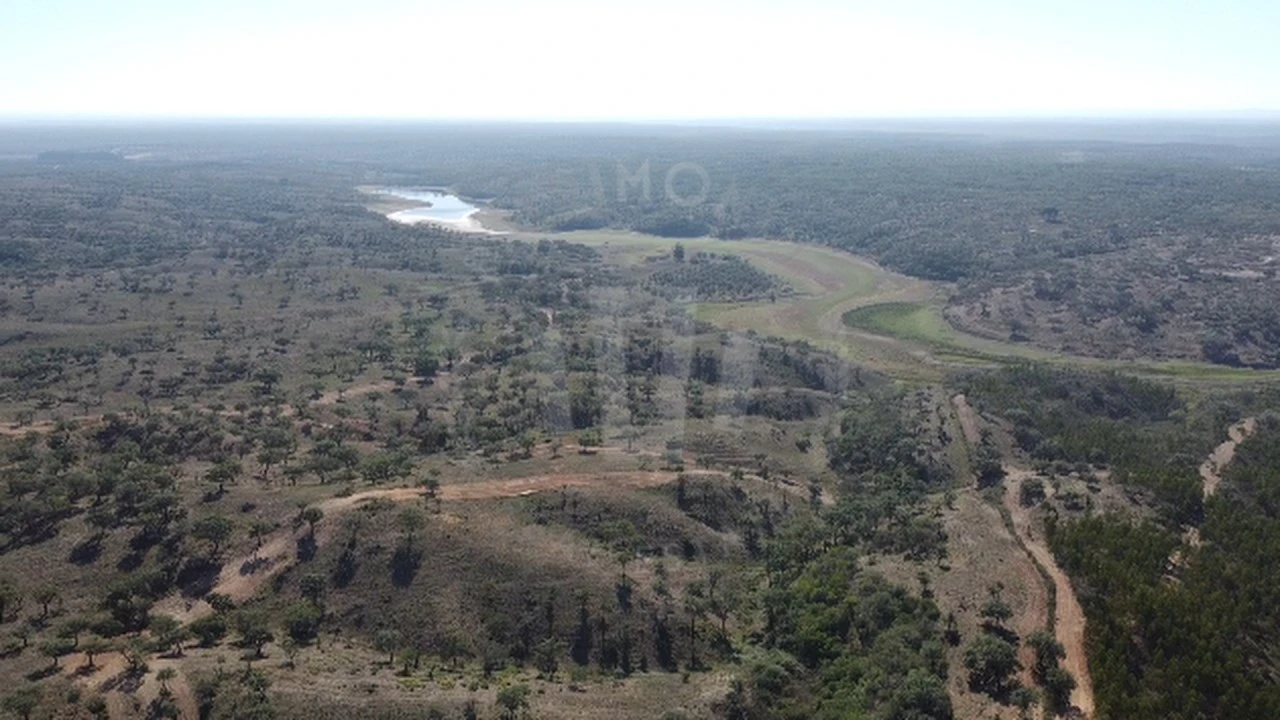 Quinta T1 para Venda em Abela Foto 6