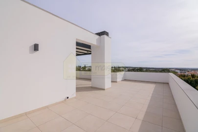 Moradia T3 para Venda em Loule (São Sebastião)
