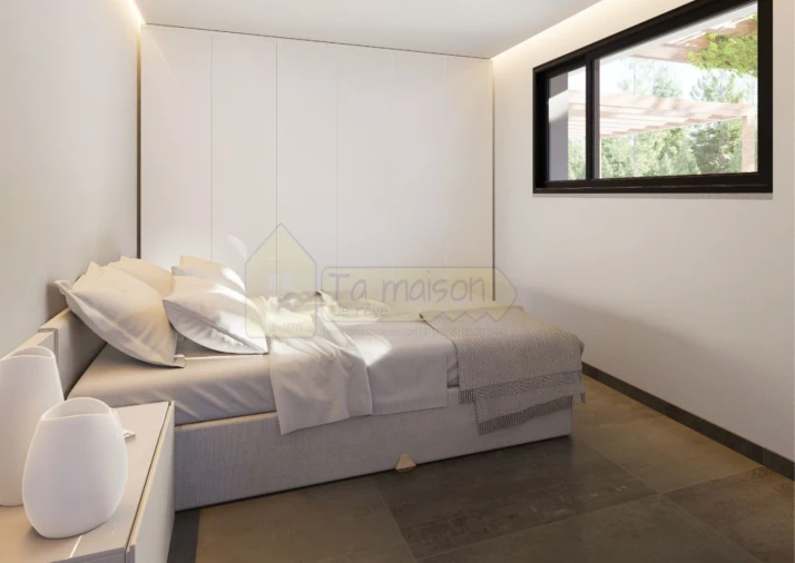 Moradia T4 para Venda em Montenegro Foto 14
