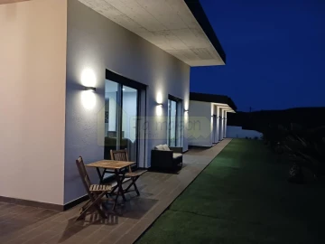Moradia T4 para Venda em Querença, Tôr e Benafim