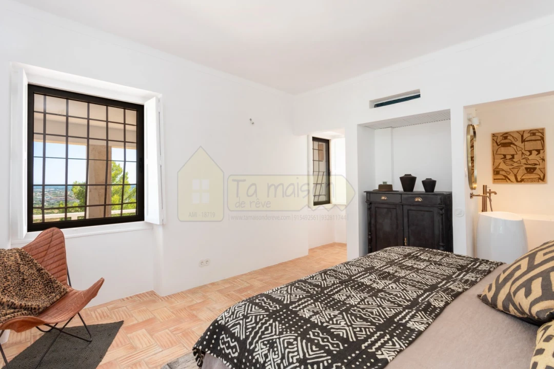 Moradia T4 para Venda em Santa Barbara de Nexe Foto 27