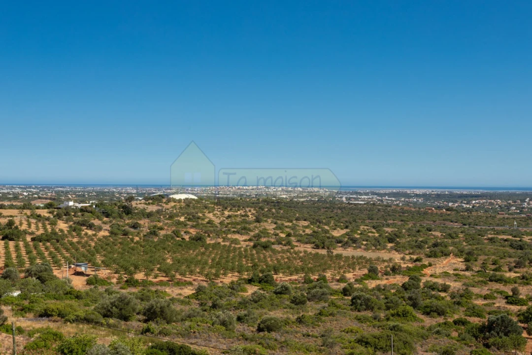 Moradia T4 para Venda em Santa Barbara de Nexe Foto 41