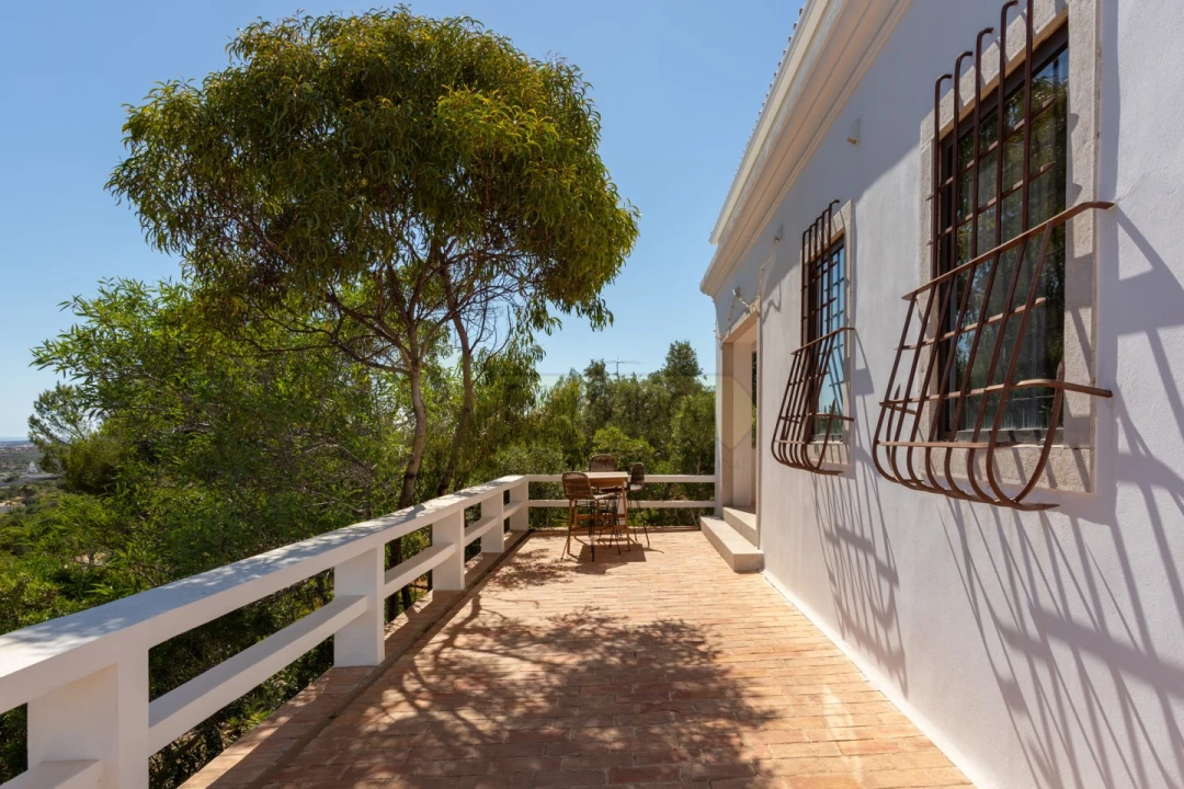 Moradia T4 para Venda em Santa Barbara de Nexe Foto 47